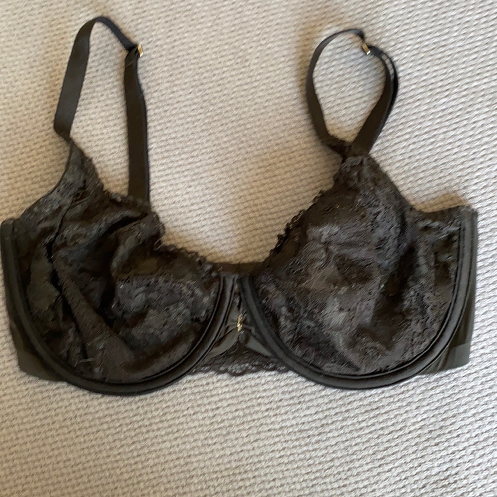 Beautiful and sexy lacy black unlined Victoria’s Secret Bra sized 32DD.